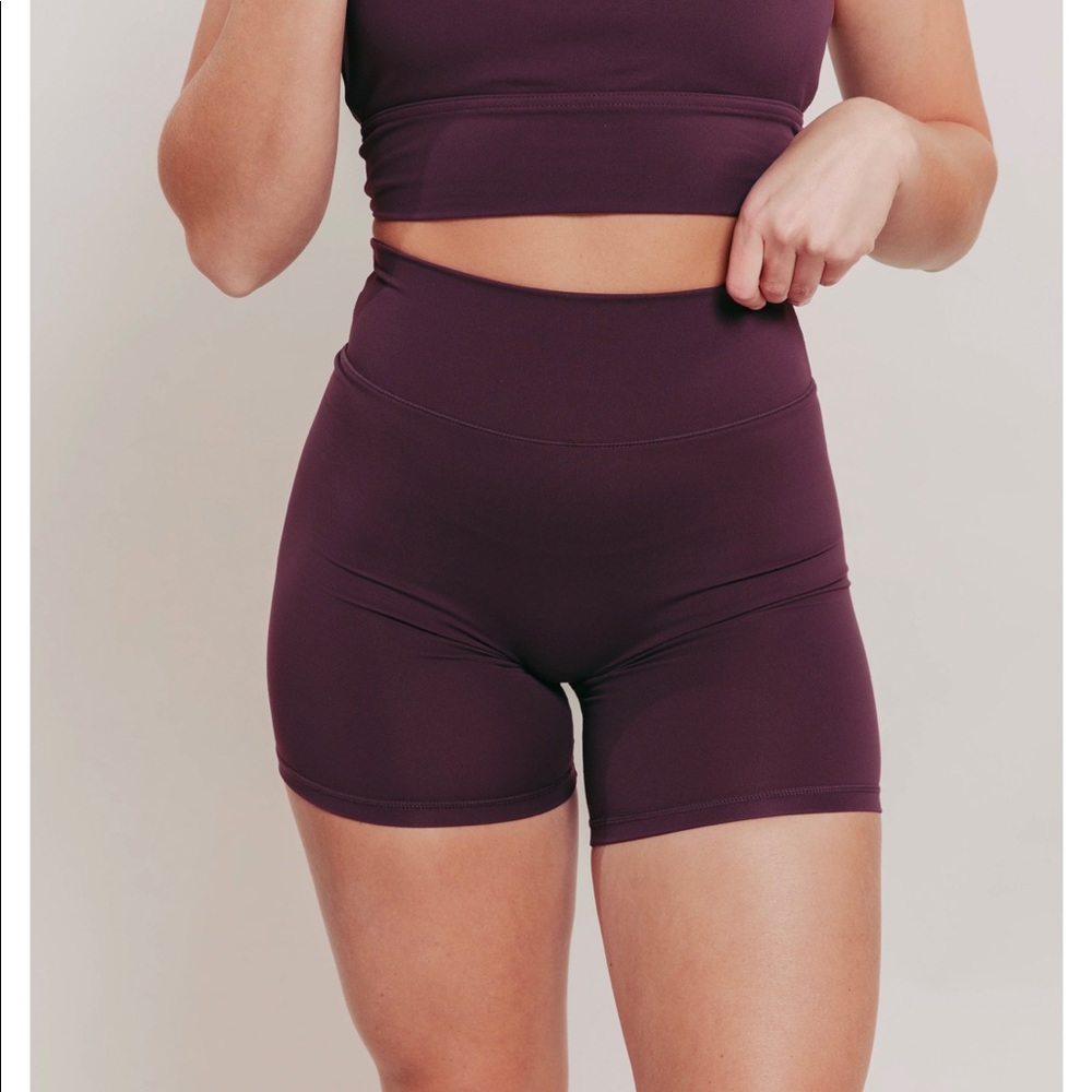 Ptula Taylor short 6”